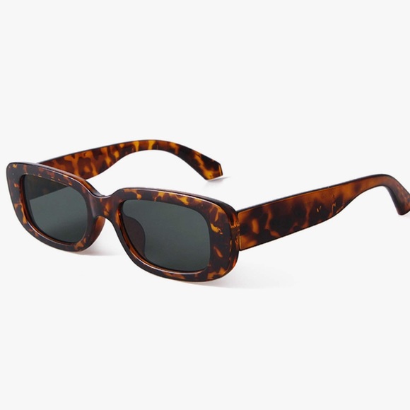 NWOT Retro Square Frame Sunglasses UV400 Protection - Picture 2 of 3